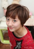 쉬크하면서도 깜찍한 '에쉬브라운 립 보브 헤어스타일'