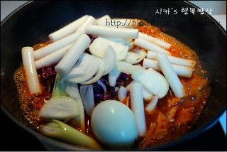 부드러움이 가득한 마요네즈소스 떡볶이